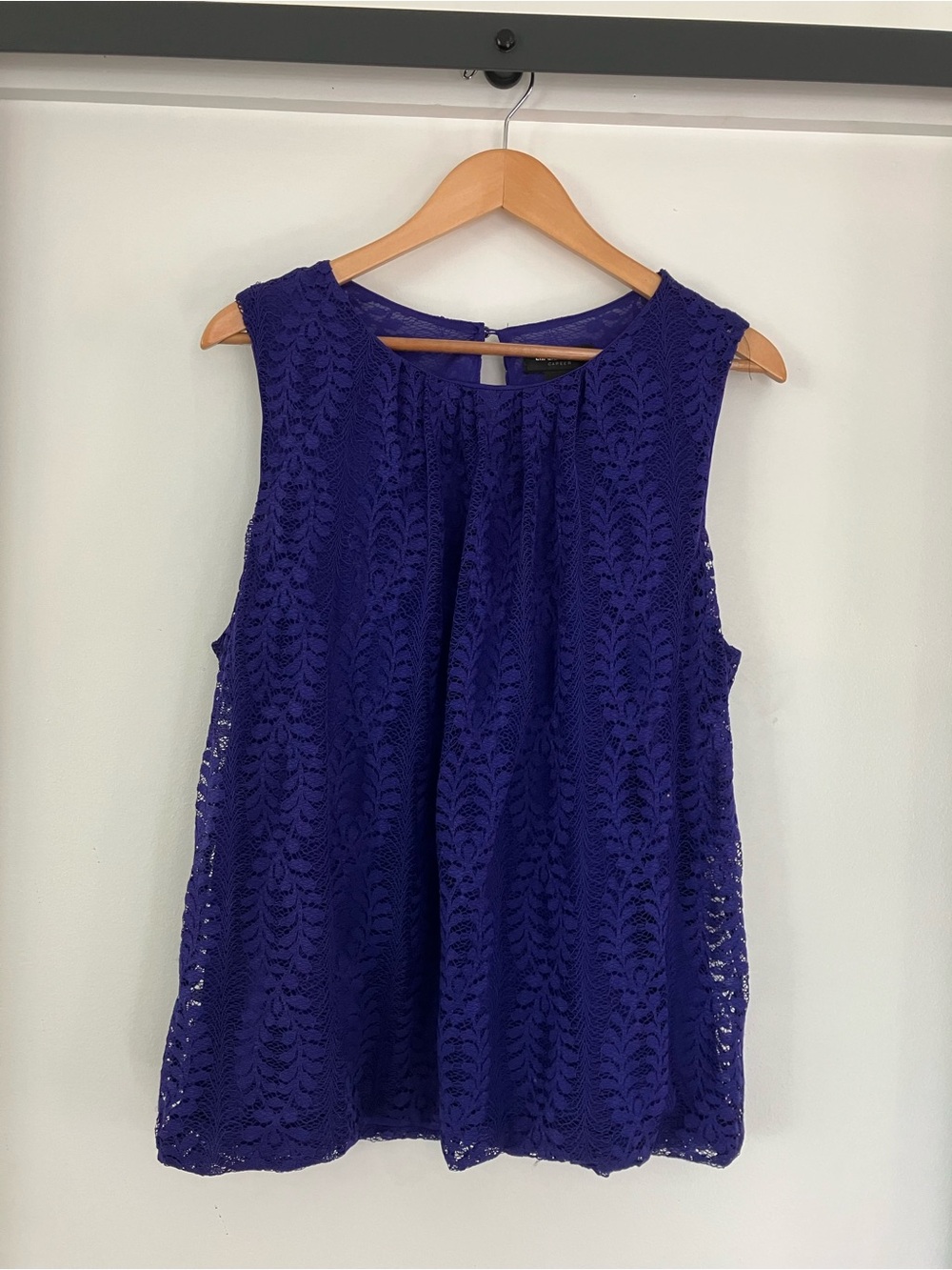 Liz Claiborne Purple Lace Sleeveless Shell